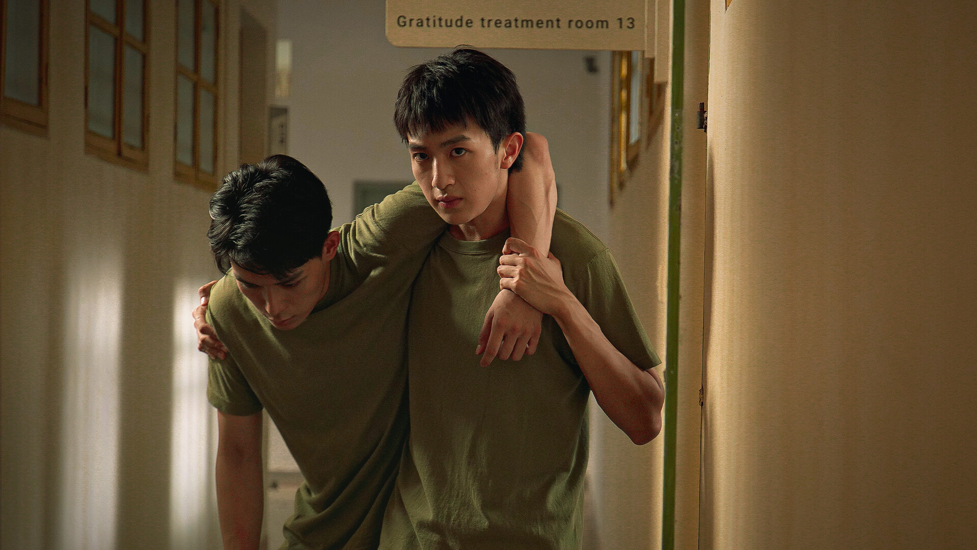 飞越13号房/Breakout 13