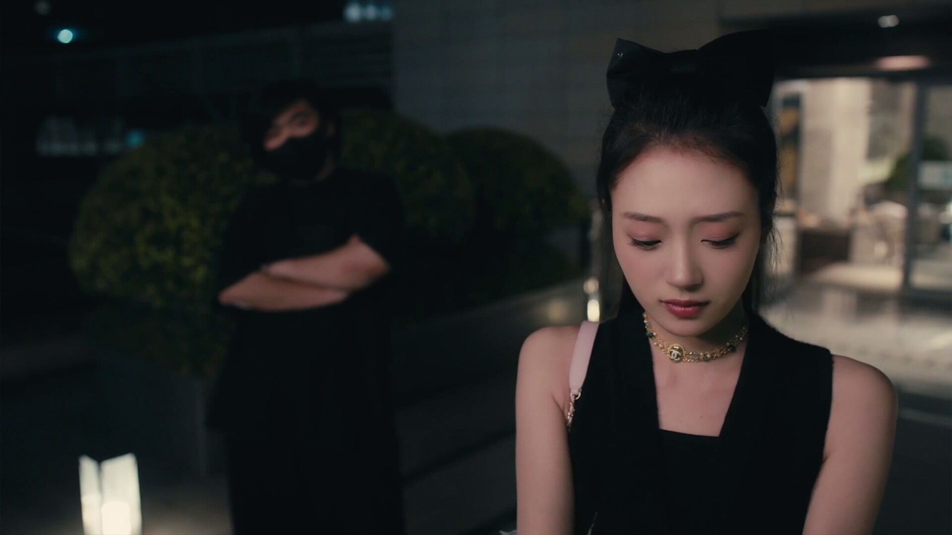 对不起！我把美女包围了！/Sorry! I surrounded beauty!